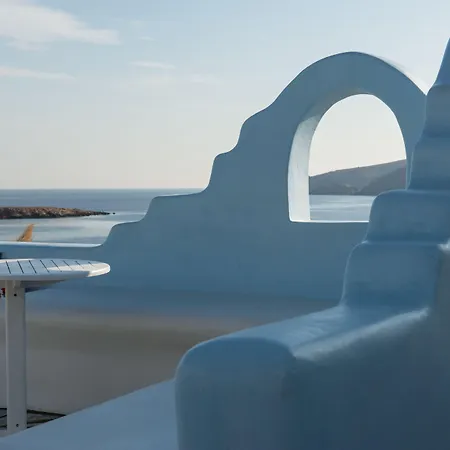 Mykonos Lolita, A To Live