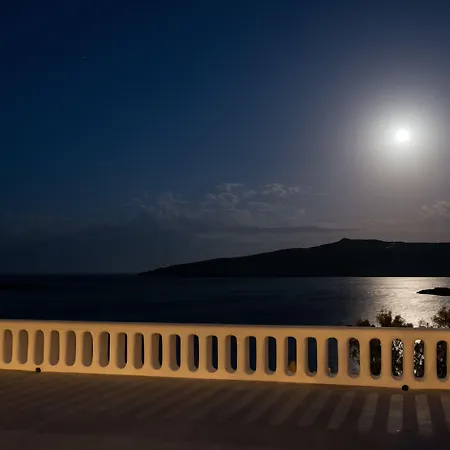 Mykonos Lolita, A To Live
