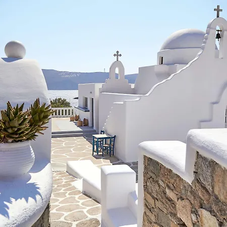 Hotel Mykonos Lolita, A To Live 4*